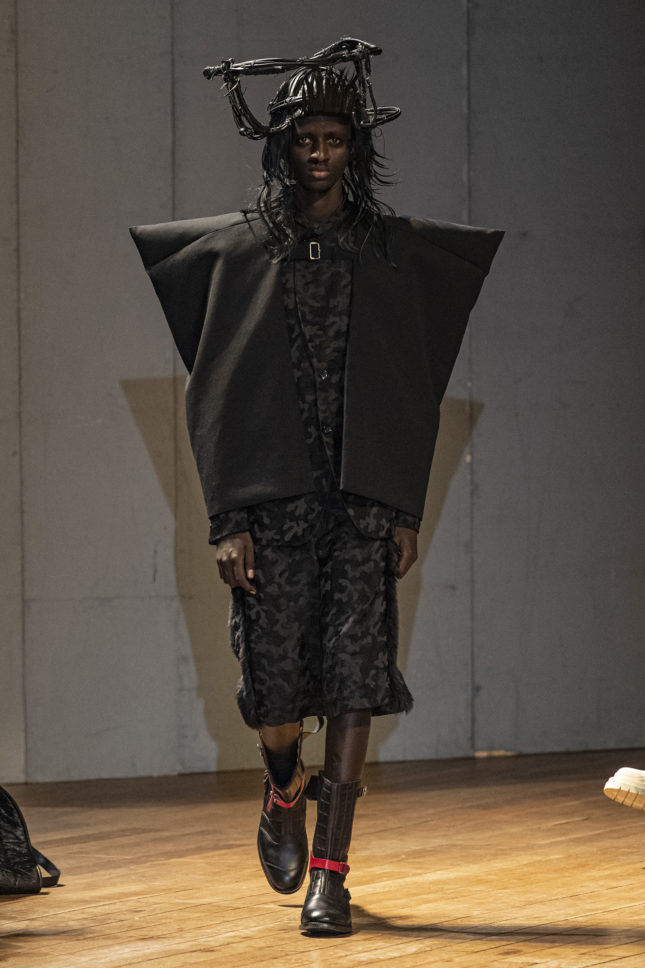 PFW FW23-24 COMME DES GARÇONS HOMME PLUS | SWAG HOMMES