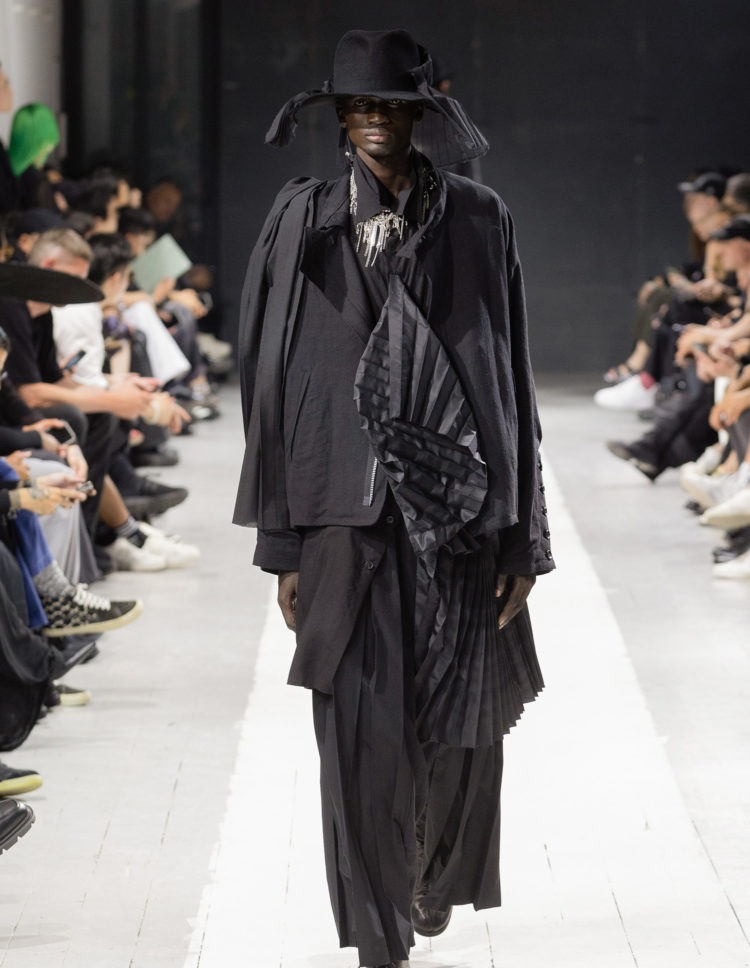 PFW SS24 YOHJI YAMAMOTO POUR HOMME | SWAG HOMMES