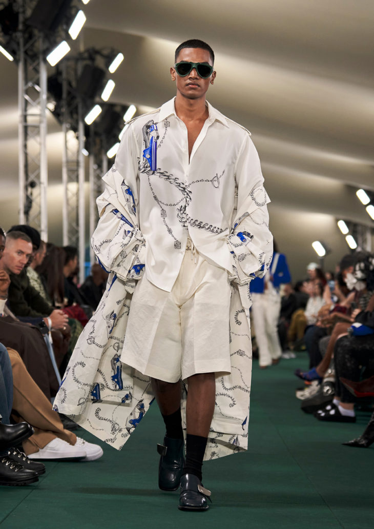 BURBERRY<br />
SUMMER 24<br />
COLLECTION