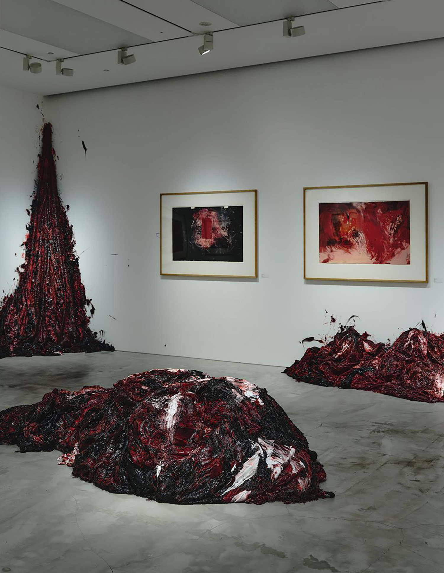 ANISH KAPOOR EXHIBITION | SWAG HOMMES