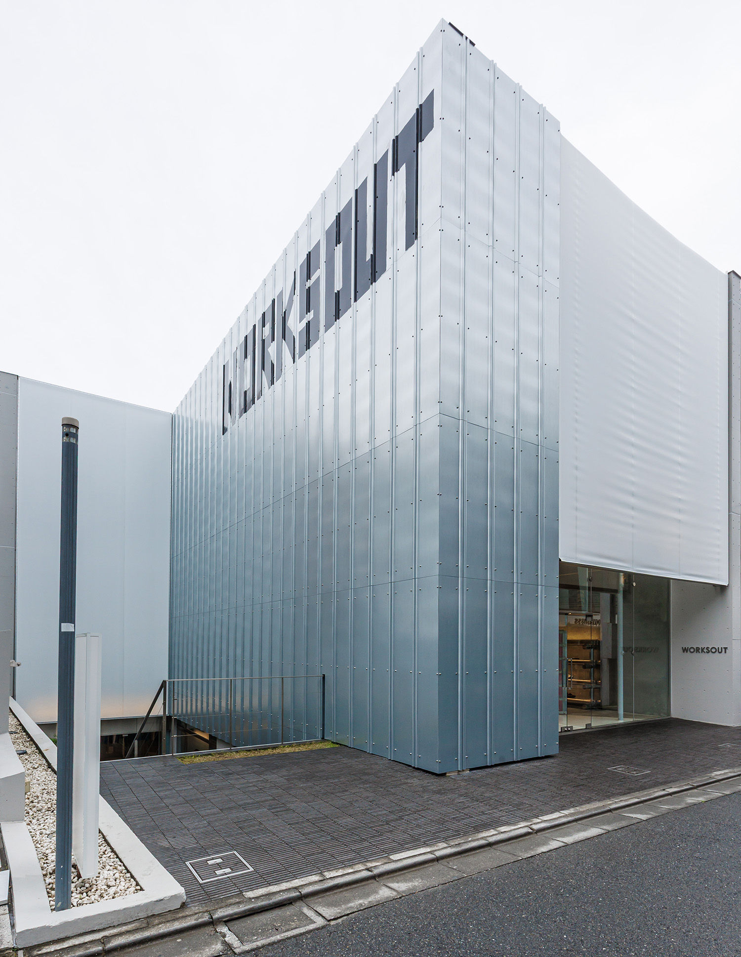 WORKSOUT AOYAMA FLAGSHIP STORE NEW OPEN | SWAG HOMMES