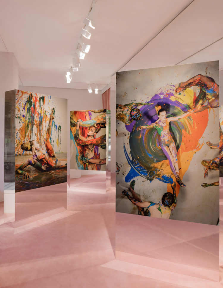 展覧会｢Acne Paper Autoportrait Carlijn Jacobs｣